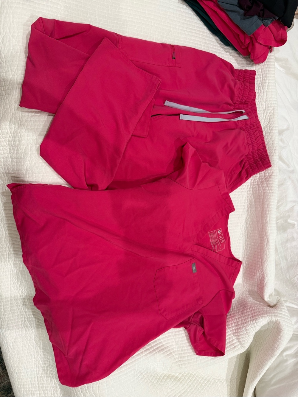 Figs Hot Pink scrub set